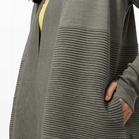 NEW Lululemon Sit In Lotus Cardigan Wrap II Heathered Grey Sage size 6 - Picture 4 of 16